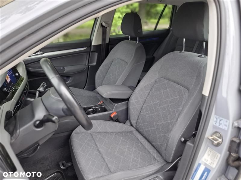 Volkswagen Golf - 10