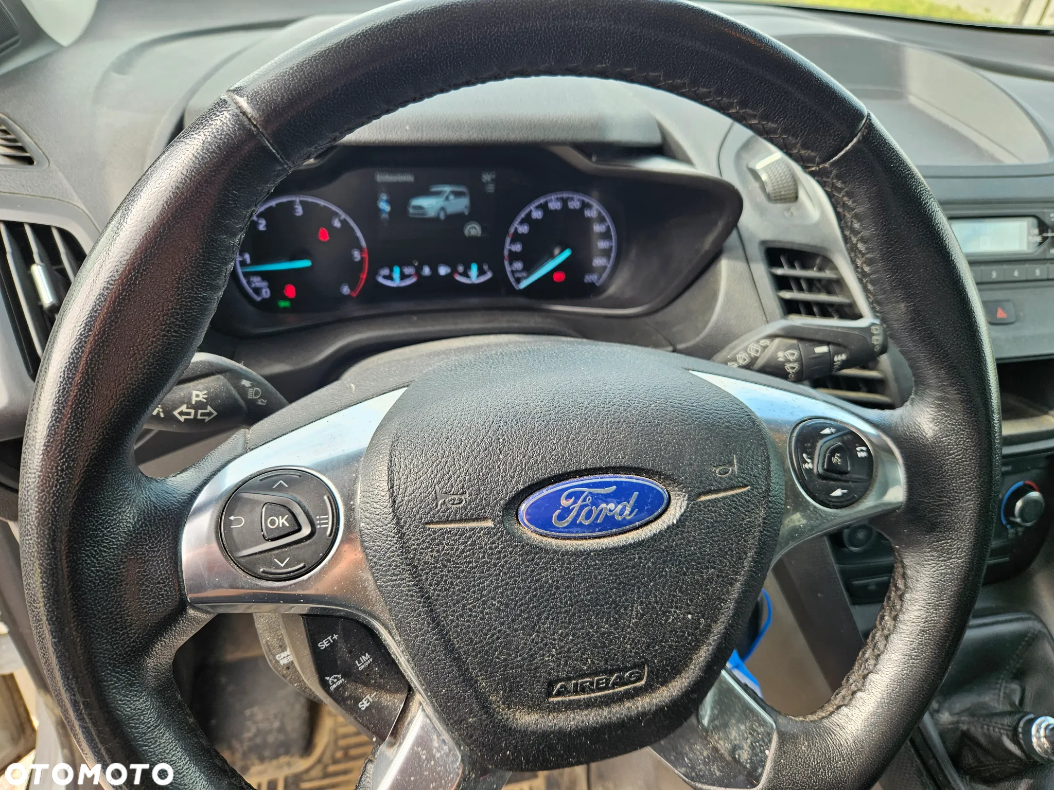 Ford Transit Connect - 11