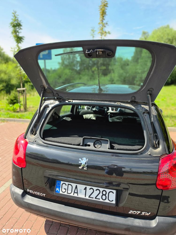 Peugeot 207 - 7