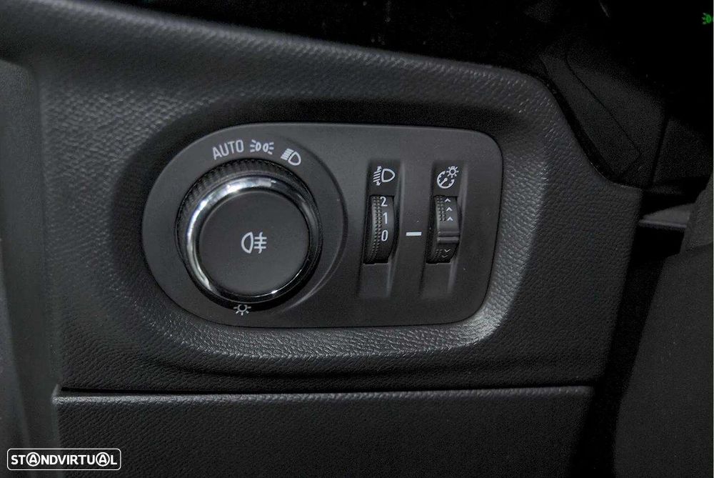 Opel Corsa 1.2 Business Edition - 18