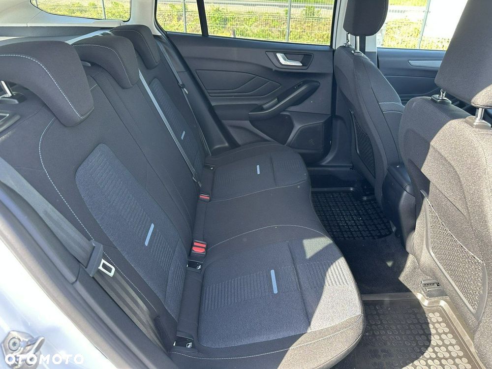 Ford Focus 1.0 EcoBoost Hybrid ACTIVE X - 15
