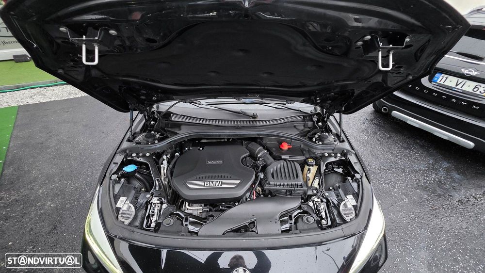 BMW 116 d Pack Desportivo M Auto - 25