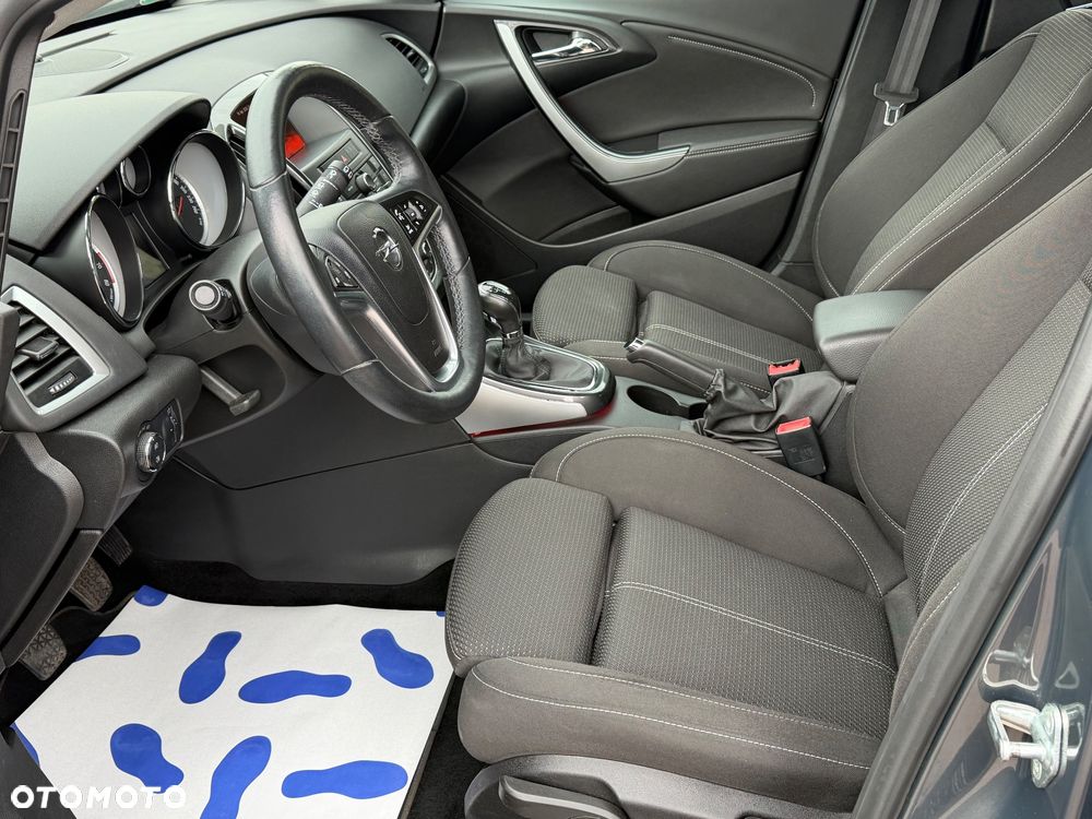 Opel Astra 1.4 Turbo Exklusiv - 6