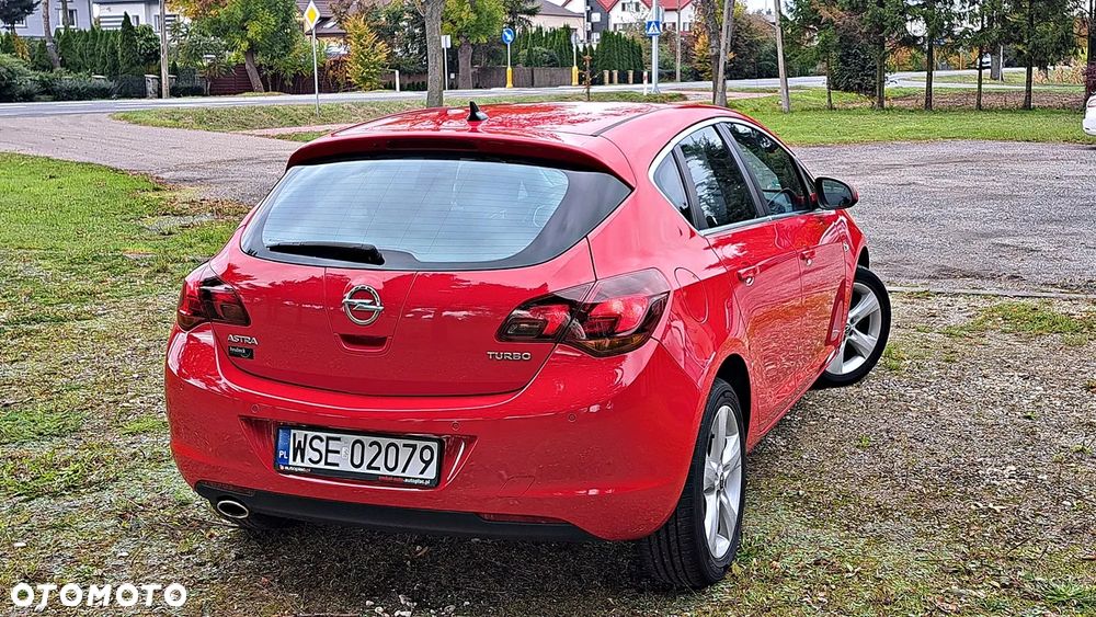 Opel Astra 1.4 Turbo Cosmo - 17
