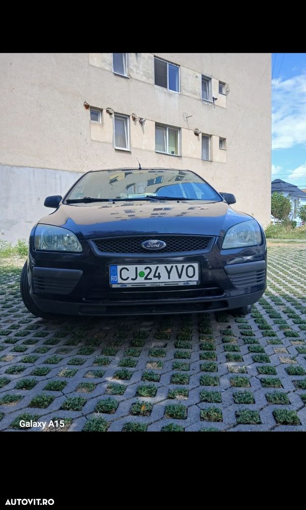Ford Focus 1.6i Comfort - 1