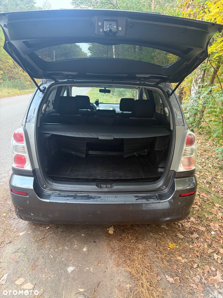 Toyota Corolla Verso 2008 photo 5