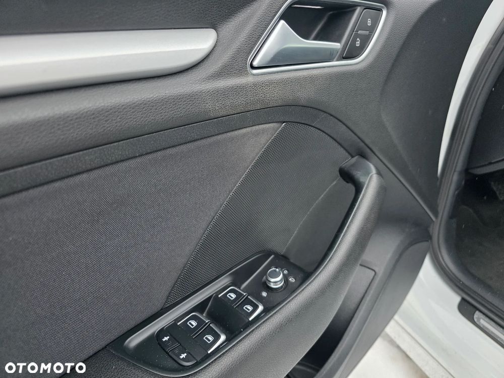 Audi A3 Sportback 2.0 TDI S tronic Ambition - 25