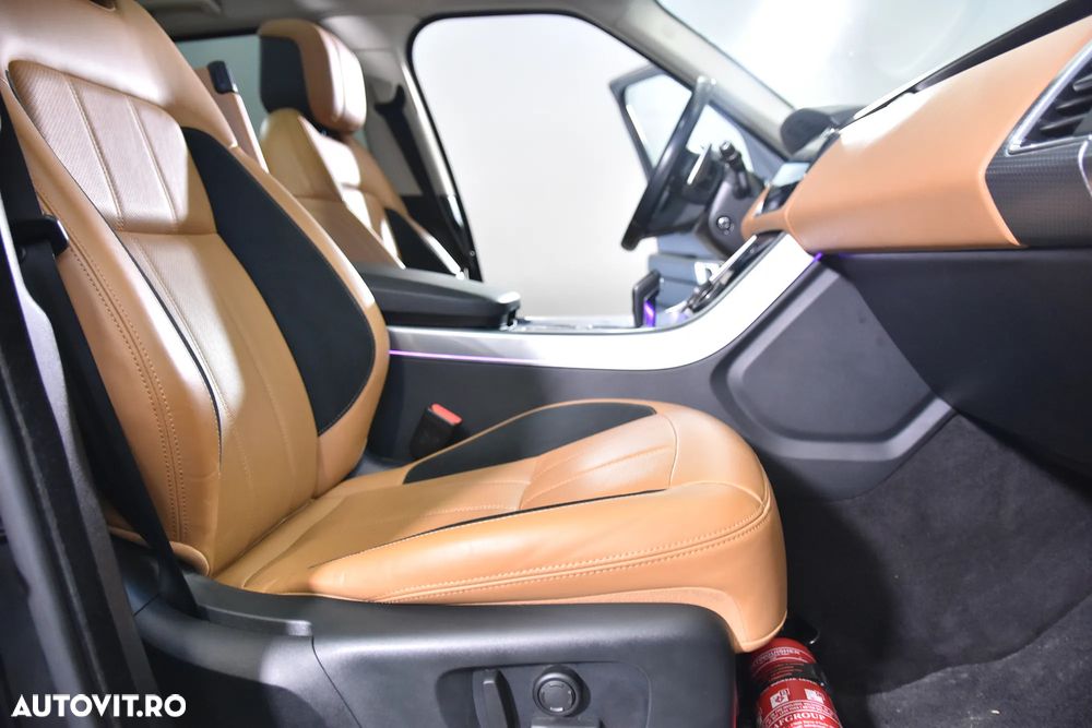 Land Rover Range Rover Sport 3.0 L HSE - 11