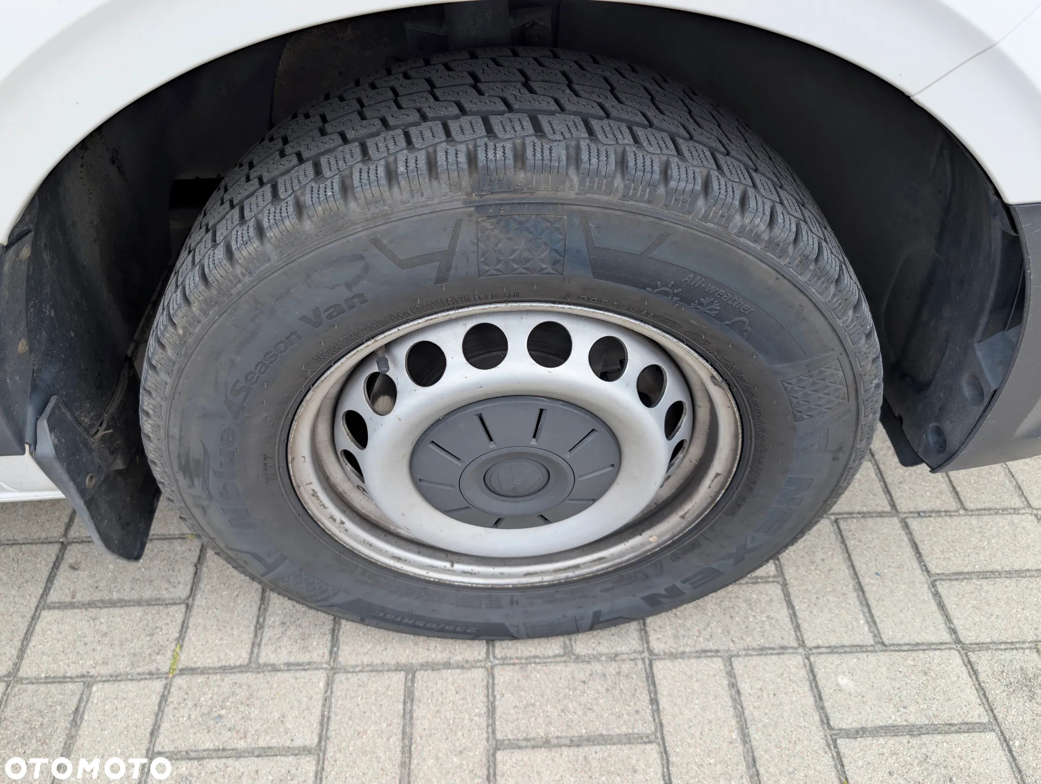 Volkswagen Crafter brygadówka 6 osób, ładowność 1177kg, Krajowy - 25