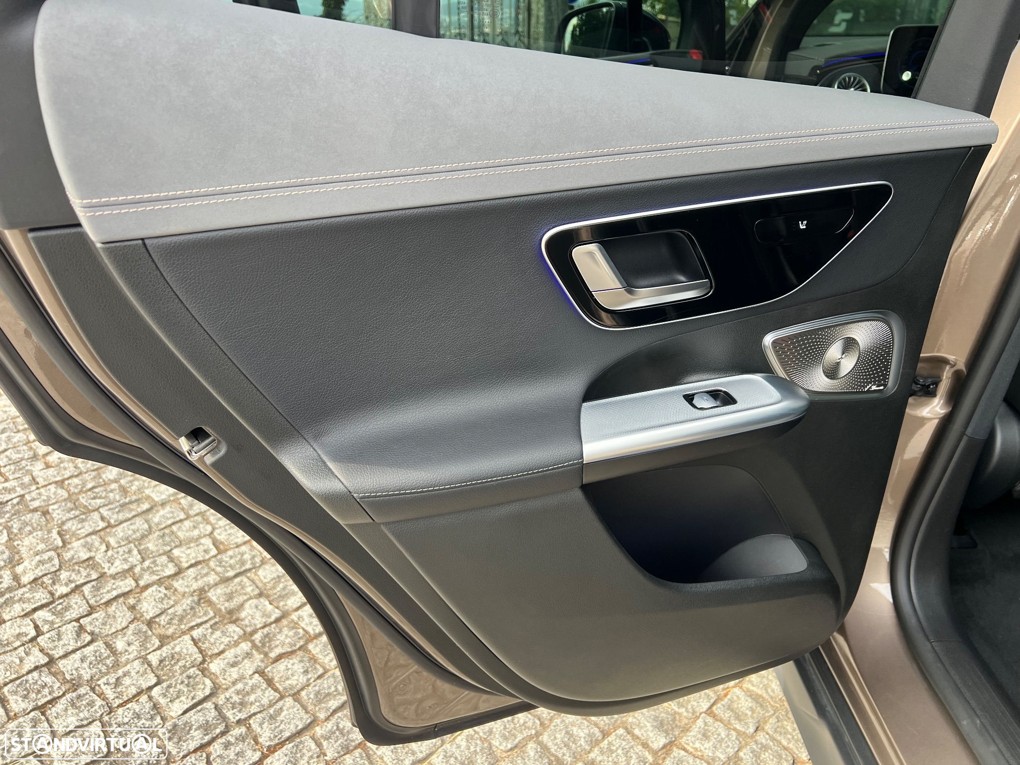 Mercedes-Benz EQE SUV 300 AMG Line - 16