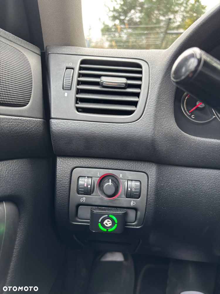 Subaru Legacy 2.0i AT - 17