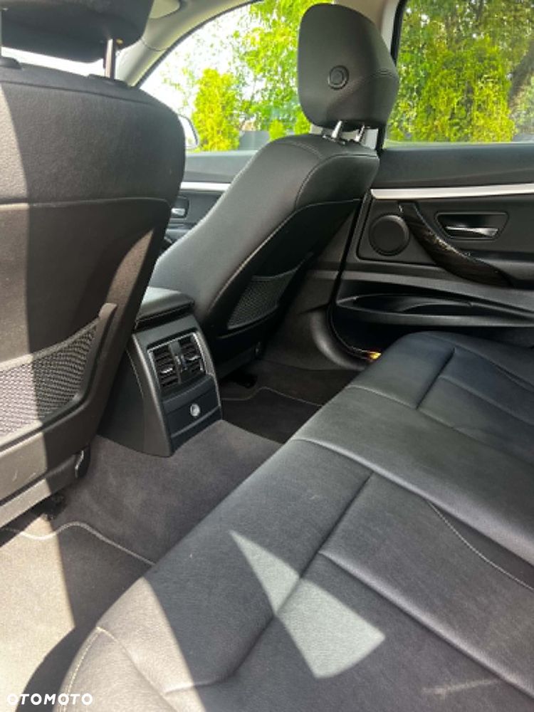 BMW Seria 3 318d Luxury Line - 37