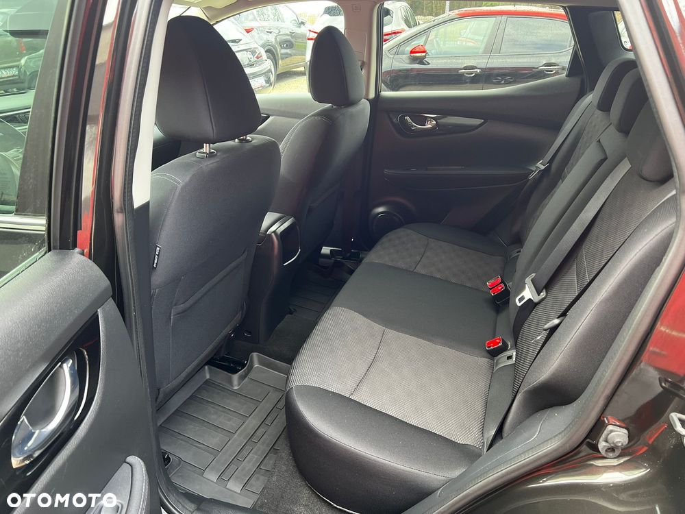 Nissan Qashqai 1.6 DCi Xtronic TEKNA - 20
