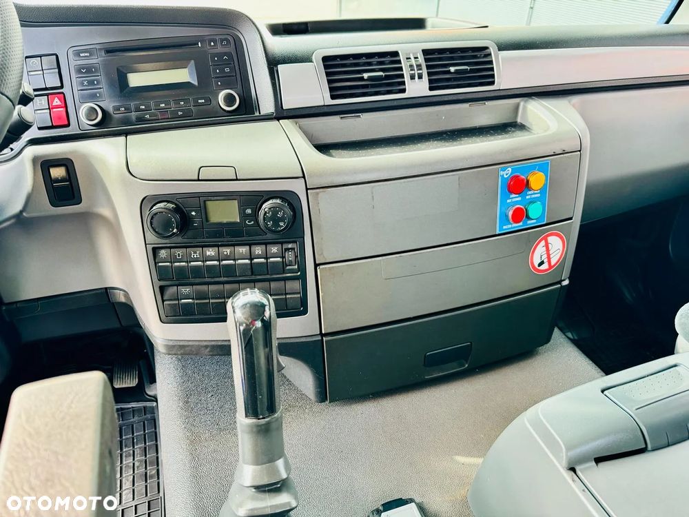 MAN MAN TGS 26.360 // 6x2 // przebieg 247 tyś.km // żuraw HMF // - 37