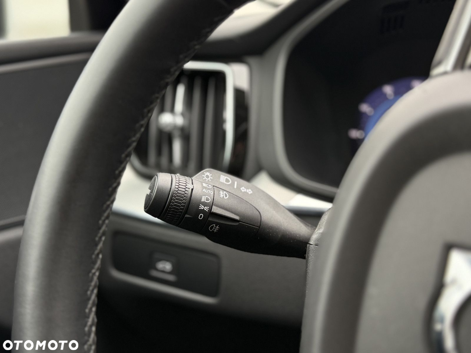 Volvo XC 60 - 21