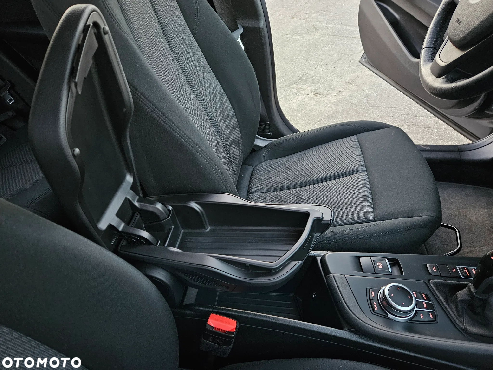 BMW X1 xDrive18d - 23