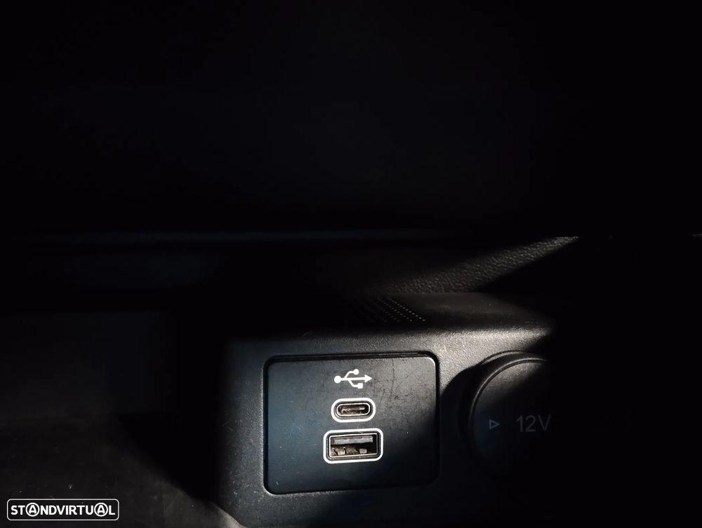 Ford Focus SW 1.0 EcoBoost ST-Line - 39