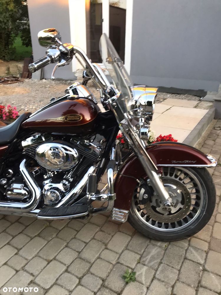 Harley-Davidson Touring Road King - 13