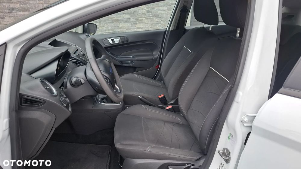 Ford Fiesta 1.6 TDCi SYNC Edition - 21