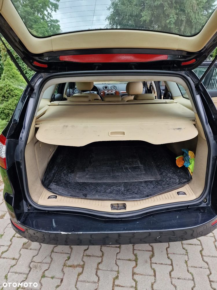 Ford Mondeo 1.8 TDCi Ghia - 12
