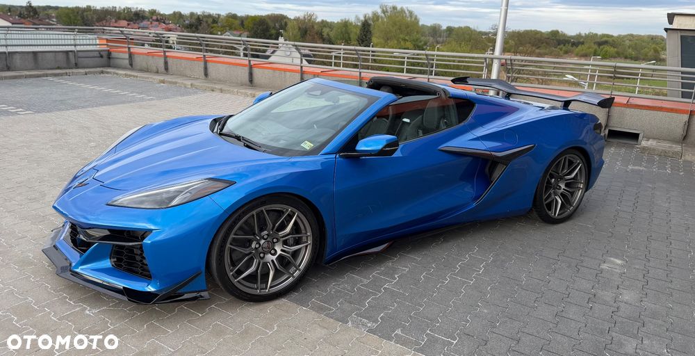 Chevrolet Corvette - 8