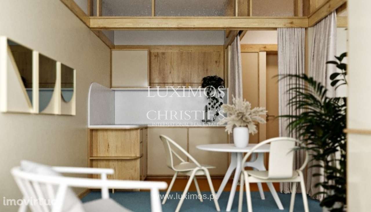 Apartamento T0+1 com mezanino com varanda à venda na baixa do Porto - Grande imagem: 3/6