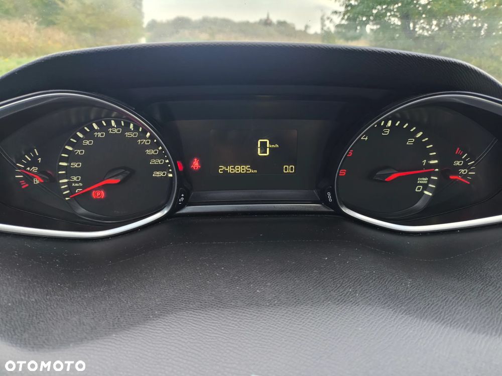 Peugeot 308 BlueHDi FAP 120 Stop&Start Allure - 13