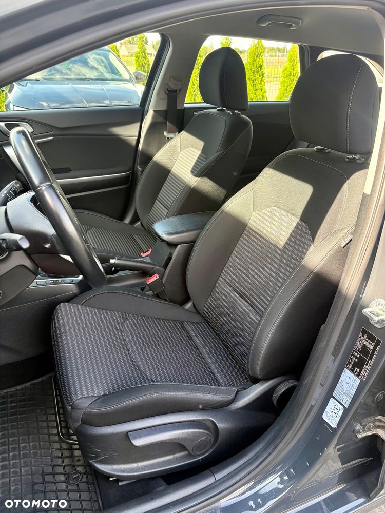 Kia Ceed 1.5 T-GDI M - 12