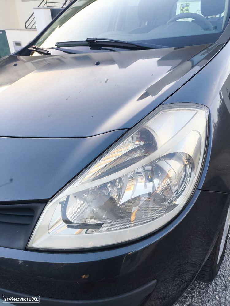 Renault Clio 1.5 dCi Confort - 12