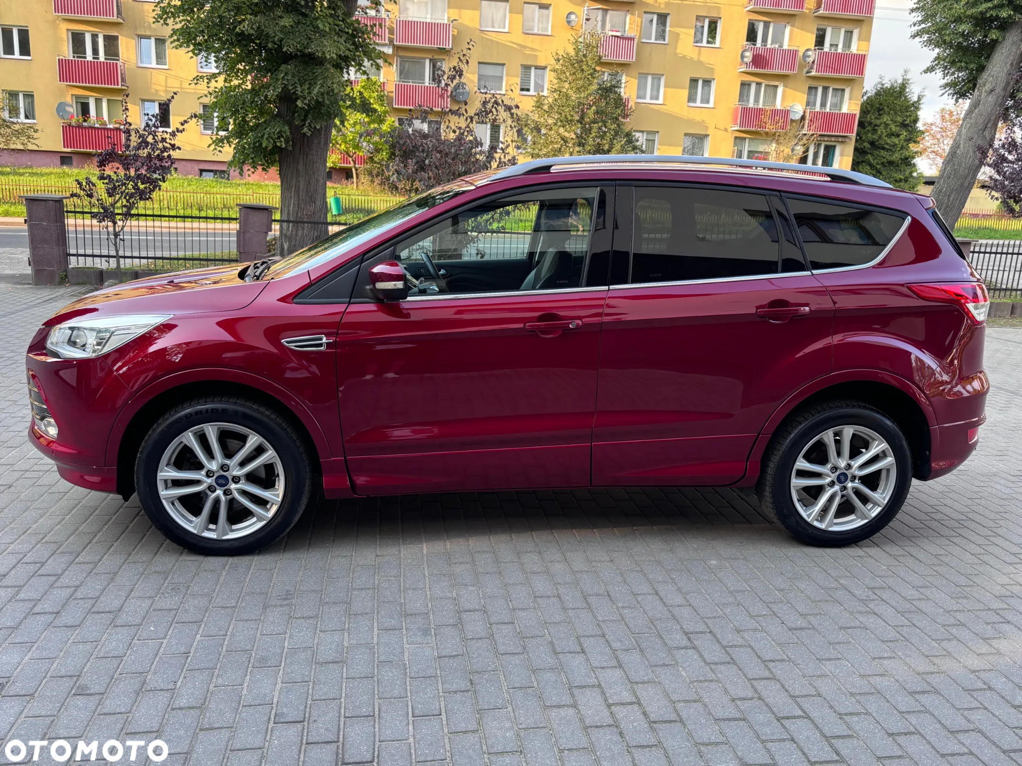 Ford Kuga - 2