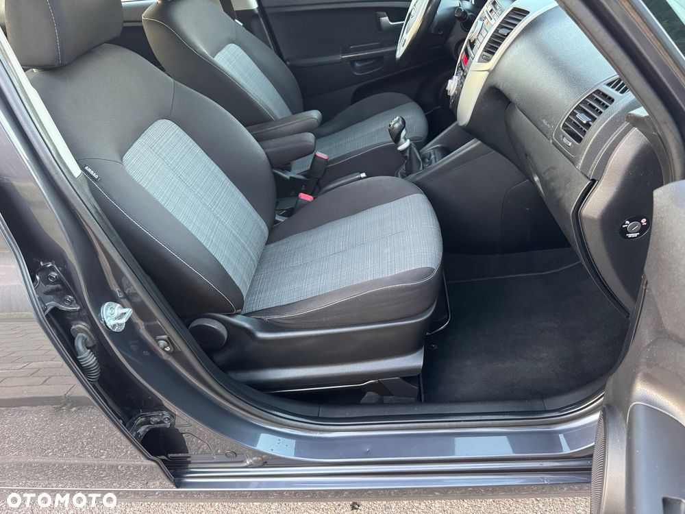 Kia Venga 1.6 CVVT Platinum Edition - 23