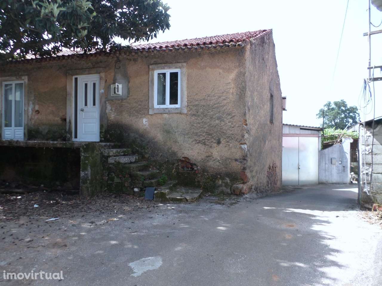 Moradia em Pedra para Recuperar | Potencial T3 com Cave Ampla - Grande imagem: 3/18