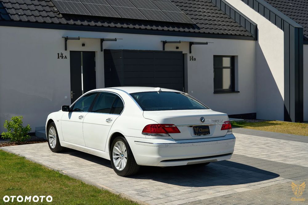 BMW Seria 7 750i L - 26