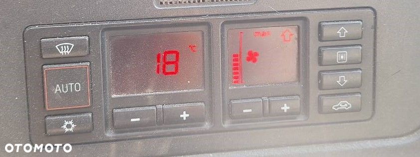 PANEL NAWIEWU AUDI A4 B5 8L0820043B - 2