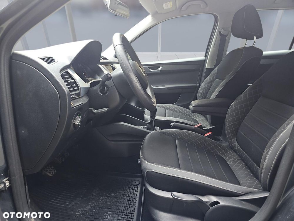 Skoda Fabia 1.0 TSI Ambition - 11