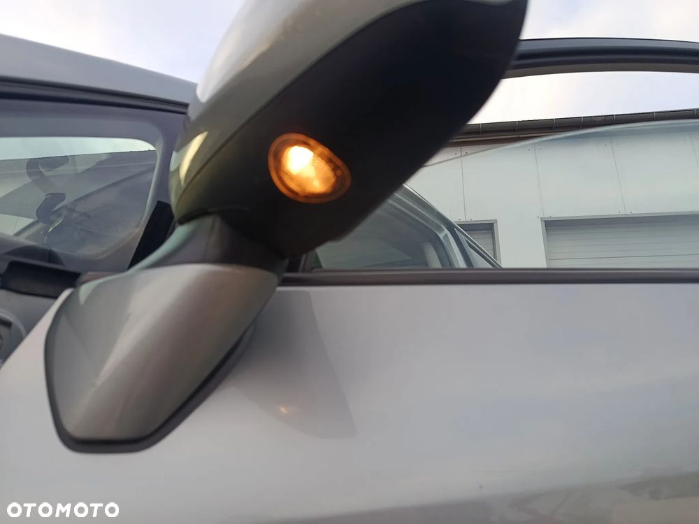 Toyota Verso 2.0 D-4D - 30