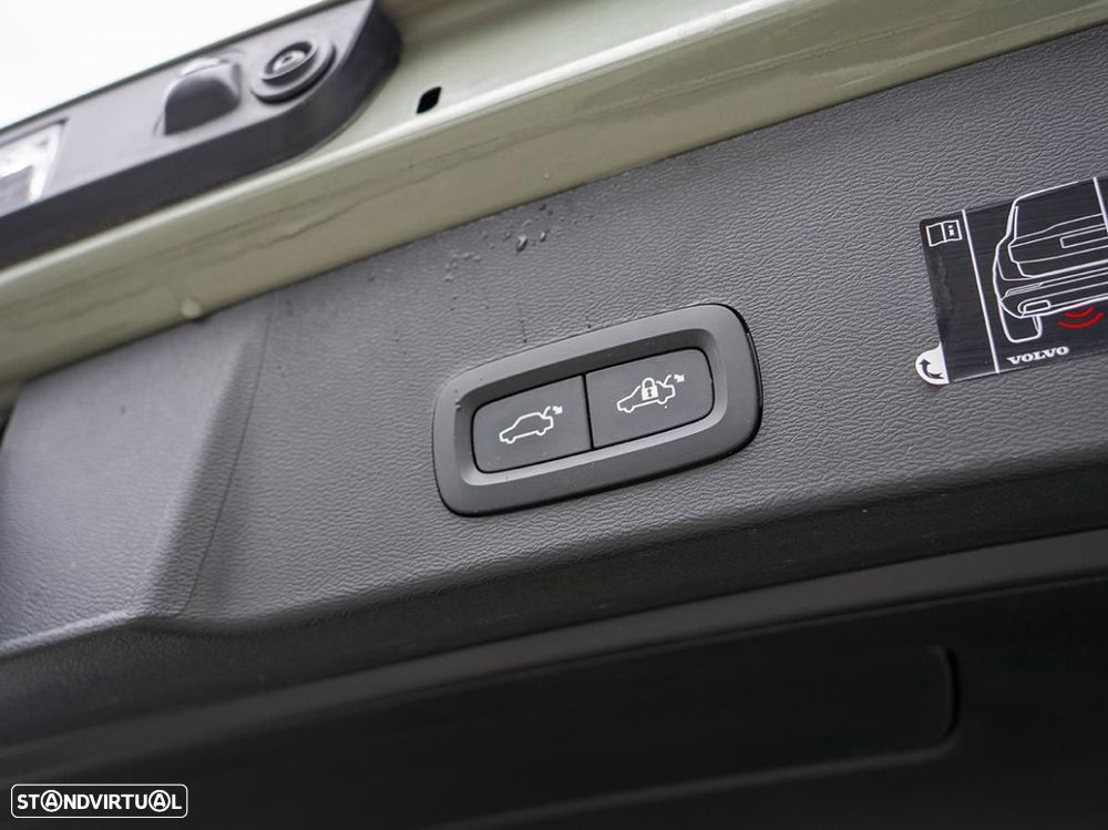 Volvo XC 40 Recharge Twin Plus - 13