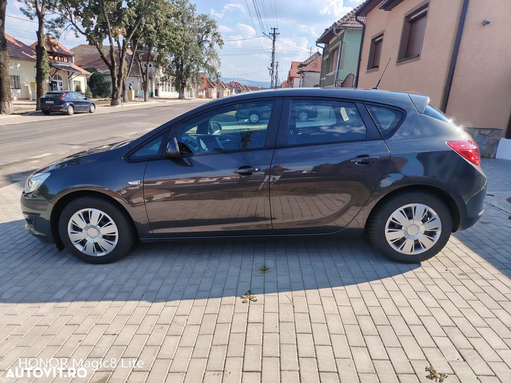 Opel Astra - 8