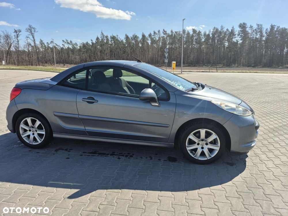 Peugeot 207 CC - 3