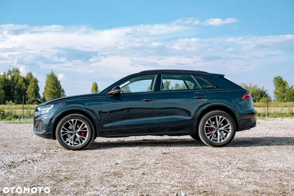 Audi Q8 - 8