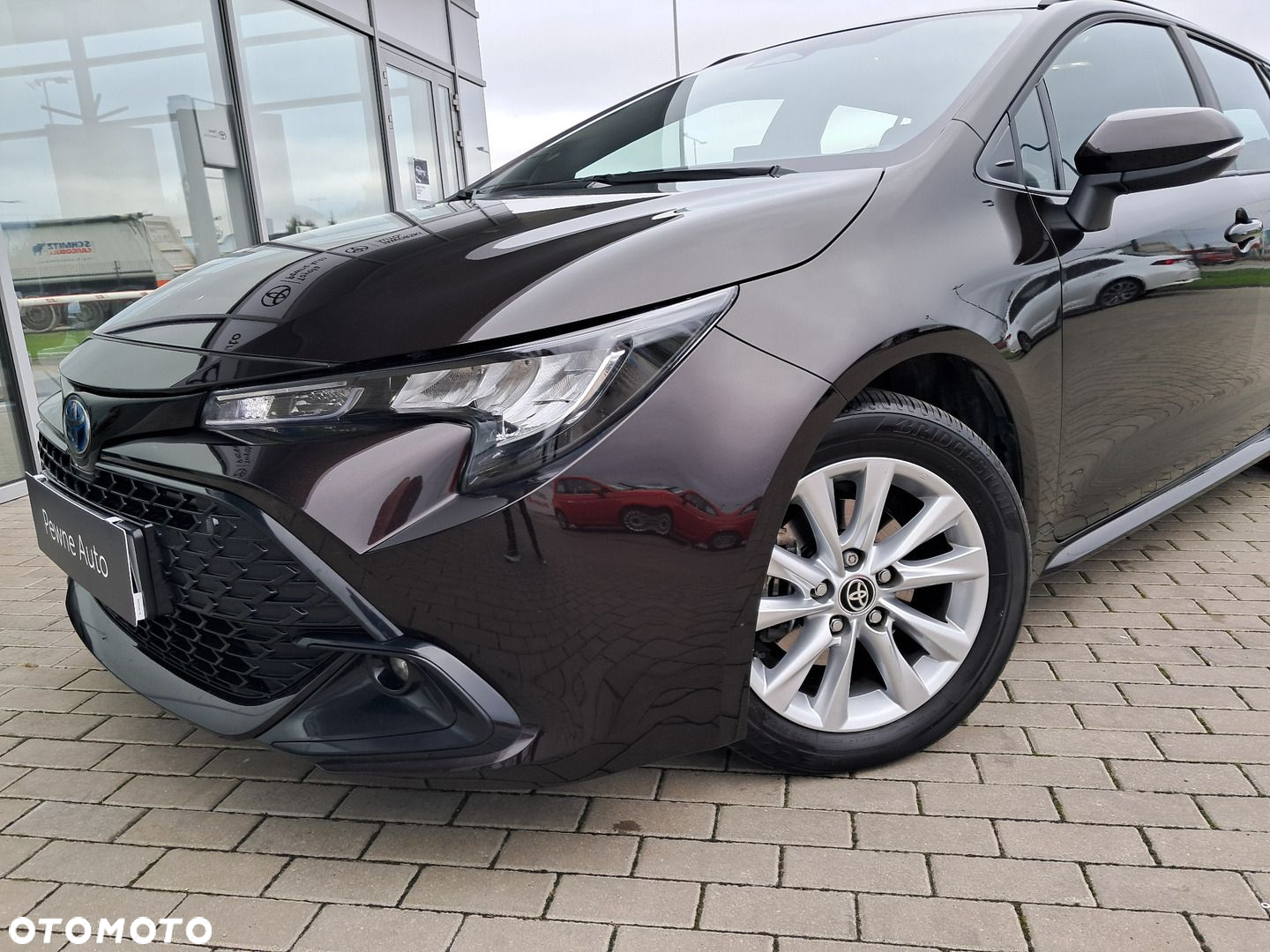 Toyota Corolla 1.8 Hybrid Comfort - 17
