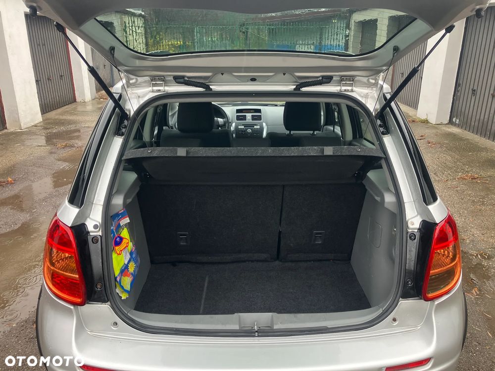 Suzuki SX4 1.6 GS / Premium 4WD - 5