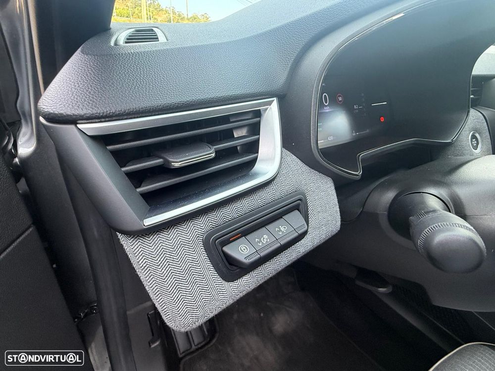 Renault Clio 1.0 TCe Techno - 21