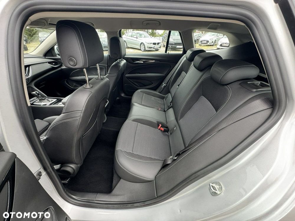 Opel Insignia - 20