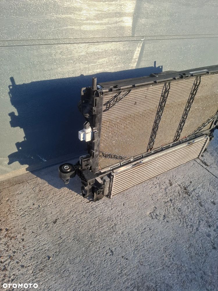 Komplet CHŁODNIC VOLVO XC40 2017-2025 - 2