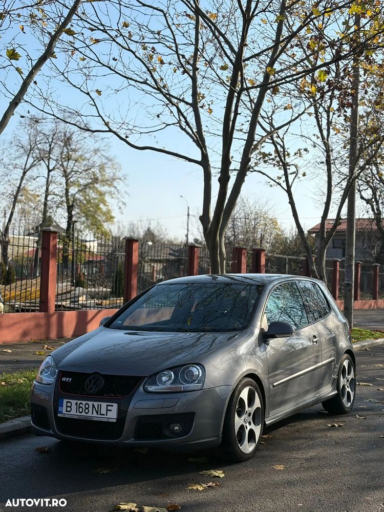 Volkswagen Golf 2.0 FSI GTI - 8