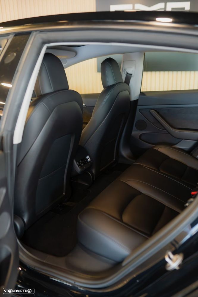 Tesla Model 3 Long-Range Dual Motor AWD - 23