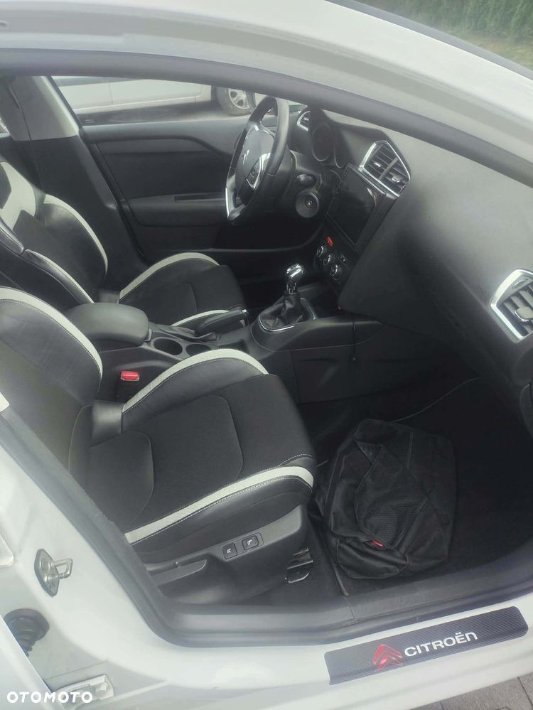 Citroën C4 1.6 BlueHDi Feel - 22