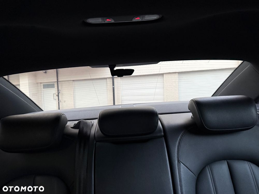Audi A6 Limousine 2.0 TDI Ultra DPF S tronic - 36