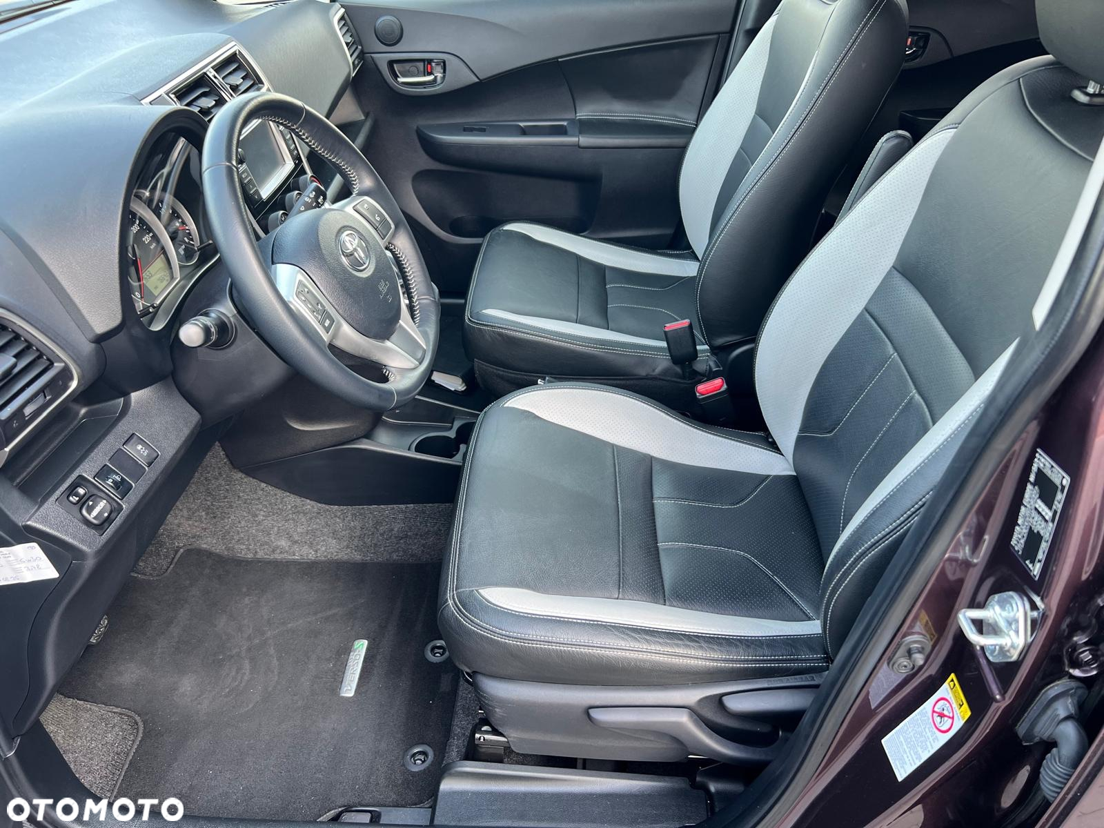 Toyota Verso S 1.33 VVT-i - 12